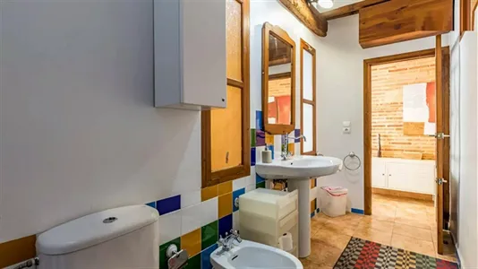 Rooms in Valencia Extramurs - photo 9