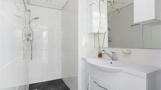 Rooms in Capelle aan den IJssel - photo 4