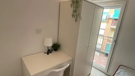 Rooms in Valencia Extramurs - photo 4