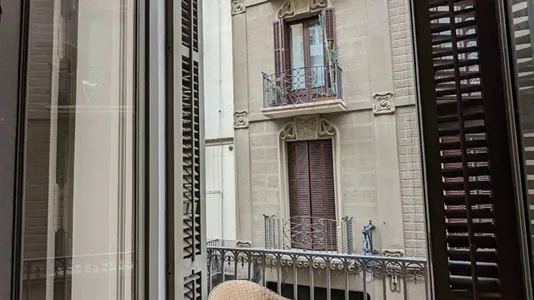 Rooms in Barcelona Ciutat Vella - photo 10