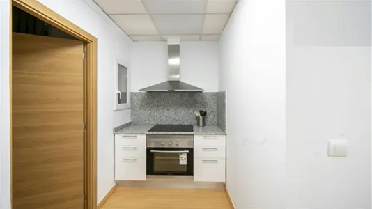 Rooms in Valencia Ciutat Vella - photo 8