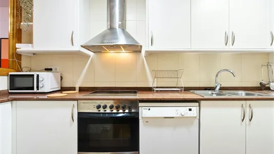 Rooms in Barcelona Gràcia - photo 9