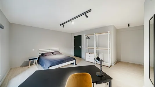 Rooms in Charleroi - photo 2