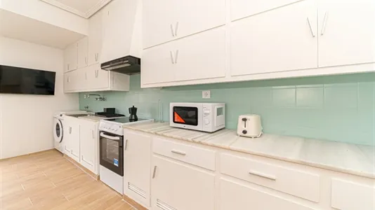 Rooms in Elche/Elx - photo 10