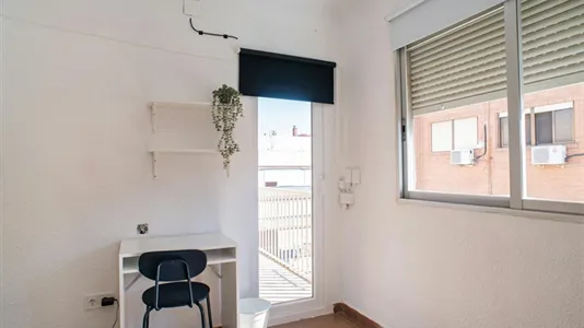 Rooms in Mislata - photo 8