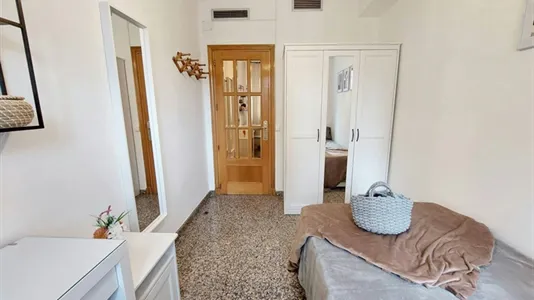 Rooms in Madrid Fuencarral-El Pardo - photo 10