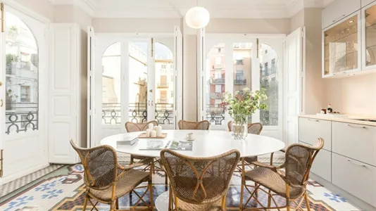 Apartments in Valencia Ciutat Vella - photo 4