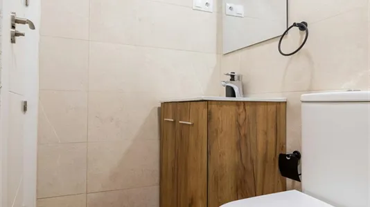 Rooms in Madrid Carabanchel - photo 9