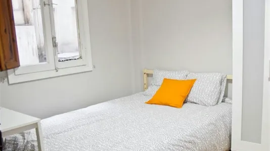 Rooms in Valencia Extramurs - photo 2