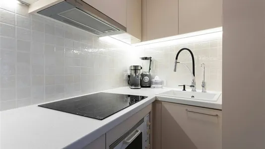 Apartments in Barcelona Ciutat Vella - photo 8