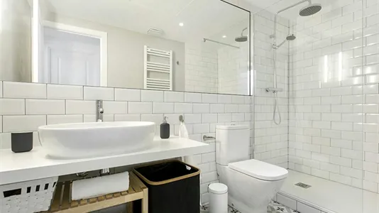Apartments in Barcelona Ciutat Vella - photo 3