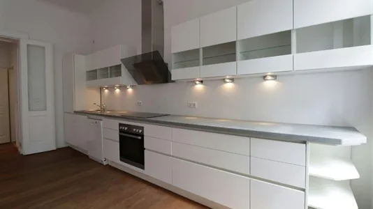 Rooms in Berlin Friedrichshain-Kreuzberg - photo 4