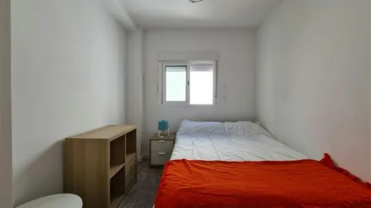 Rooms in Valencia Algirós - photo 9
