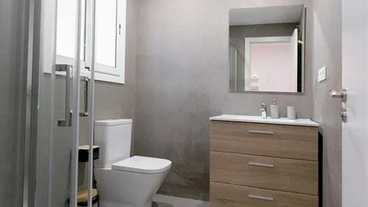 Rooms in Barcelona Eixample - photo 4