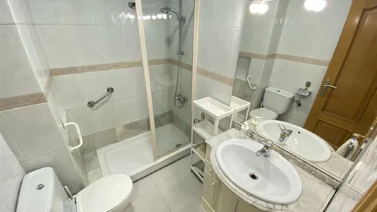Rooms in Madrid Carabanchel - photo 9