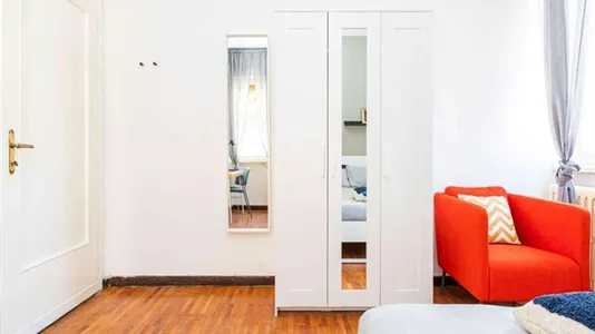Rooms in Milano Zona 5 - Vigentino, Chiaravalle, Gratosoglio - photo 2