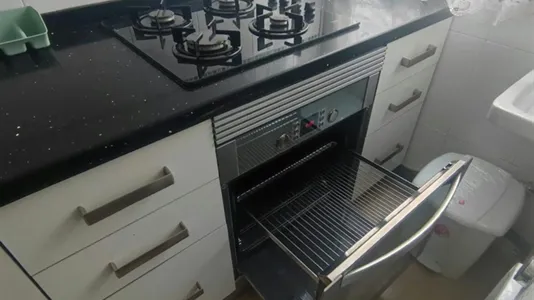 Rooms in Granada - photo 4