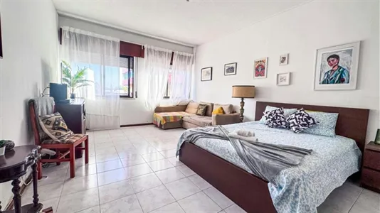 Rooms in Oeiras - photo 1