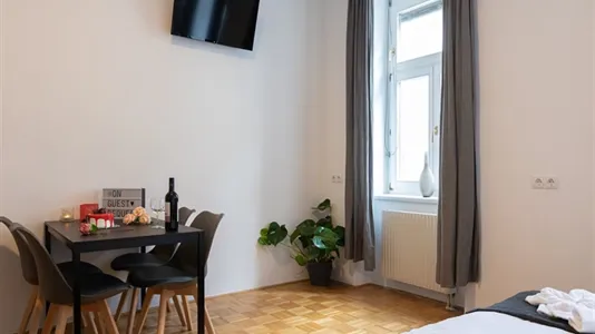 Apartments in Vienna Favoriten - photo 9