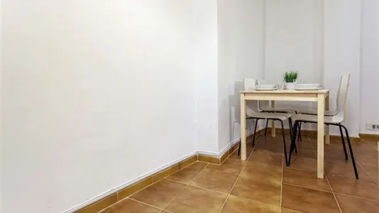 Rooms in Valencia Ciutat Vella - photo 9