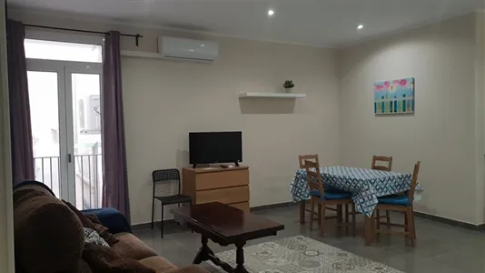 Rooms in Barcelona Ciutat Vella - photo 4