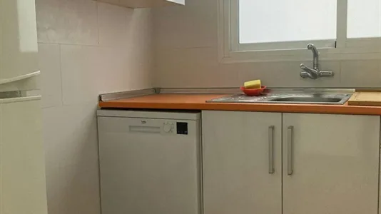 Rooms in el Camí de Vera - photo 4