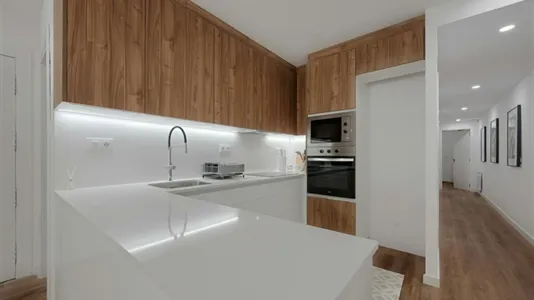 Rooms in Barcelona Eixample - photo 9