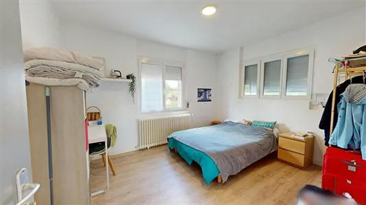 Rooms in Poitiers - photo 1