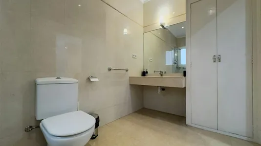 Rooms in Barcelona Eixample - photo 10