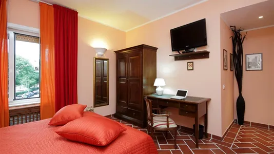 Rooms in Roma Municipio V – Prenestino/Centocelle - photo 6