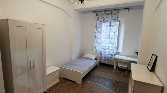 Rooms in Genoa - photo 4