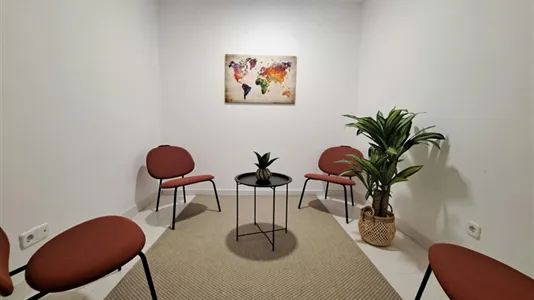 Rooms in Madrid Chamartín - photo 10