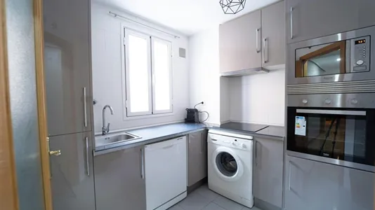 Rooms in Madrid Centro - photo 8