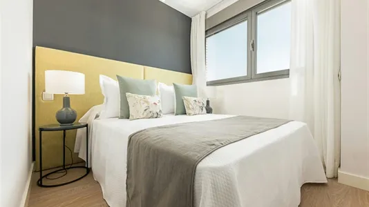 Apartments in El Encinar de los Reyes - photo 10