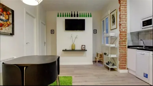 Rooms in Madrid Salamanca - photo 9