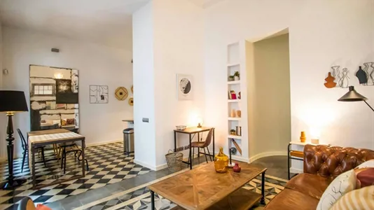 Apartments in Barcelona Ciutat Vella - photo 2