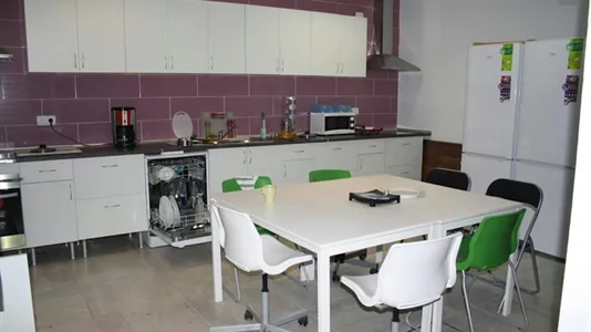 Rooms in Bami - photo 6