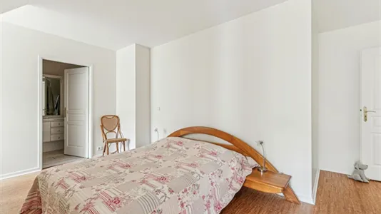 Apartments in Paris 15ème arrondissement - photo 8