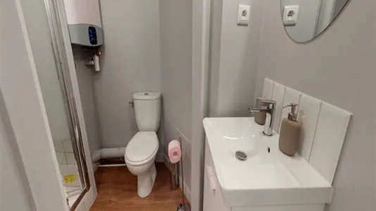 Rooms in Paris 19ème arrondissement - photo 9