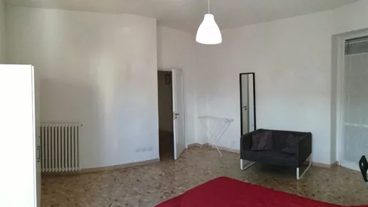 Rooms in Florence - photo 2