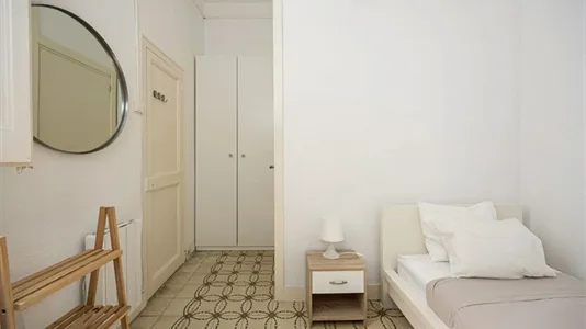 Rooms in Barcelona Eixample - photo 3