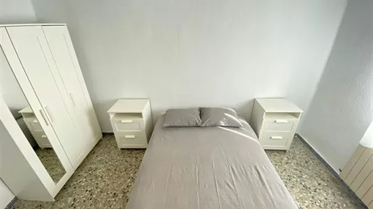 Rooms in Adaro - photo 4