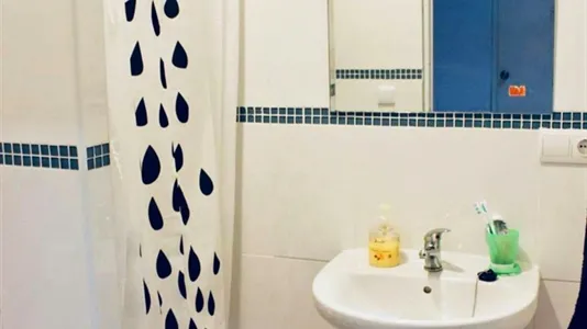 Rooms in Bami - photo 9