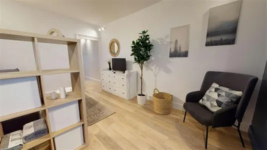 Apartments in Lyon - photo 4