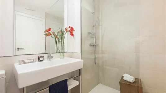 Apartments in El Encinar de los Reyes - photo 8