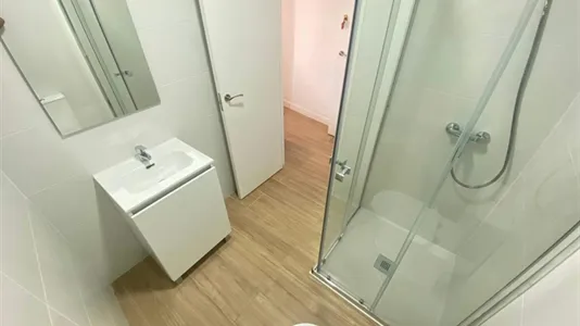 Rooms in Adaro - photo 6