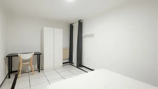 Rooms in Madrid Centro - photo 4