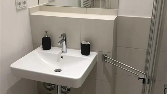 Rooms in Berlin Mitte - photo 9