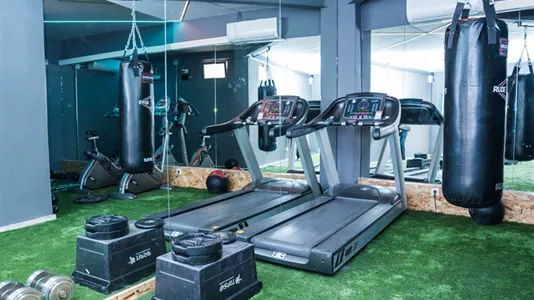 Rooms in Madrid Chamberí - photo 9