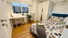 Room for rent, Zaragoza, Aragón, &lt;span class=&quot;blurred street&quot; onclick=&quot;ProcessAdRequest(13062238)&quot;&gt;&lt;span class=&quot;hint&quot;&gt;See streetname&lt;/span&gt;[xxxxxxxxxxxxx]&lt;/span&gt;